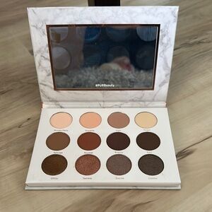Eyeshadow Palette - Neutral Shades